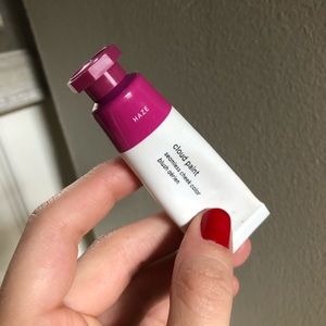 Glossier Cloudpaint in ‘haze’